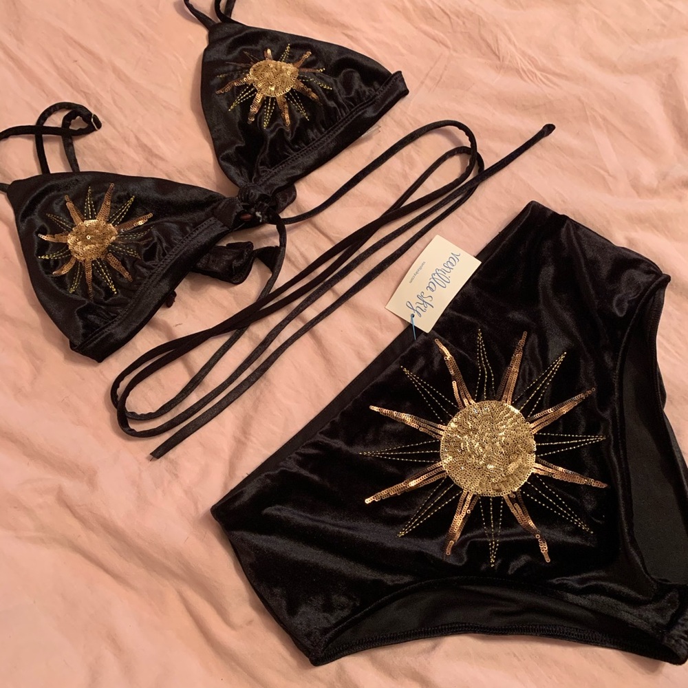 NWT Velvet High Waist Bikini